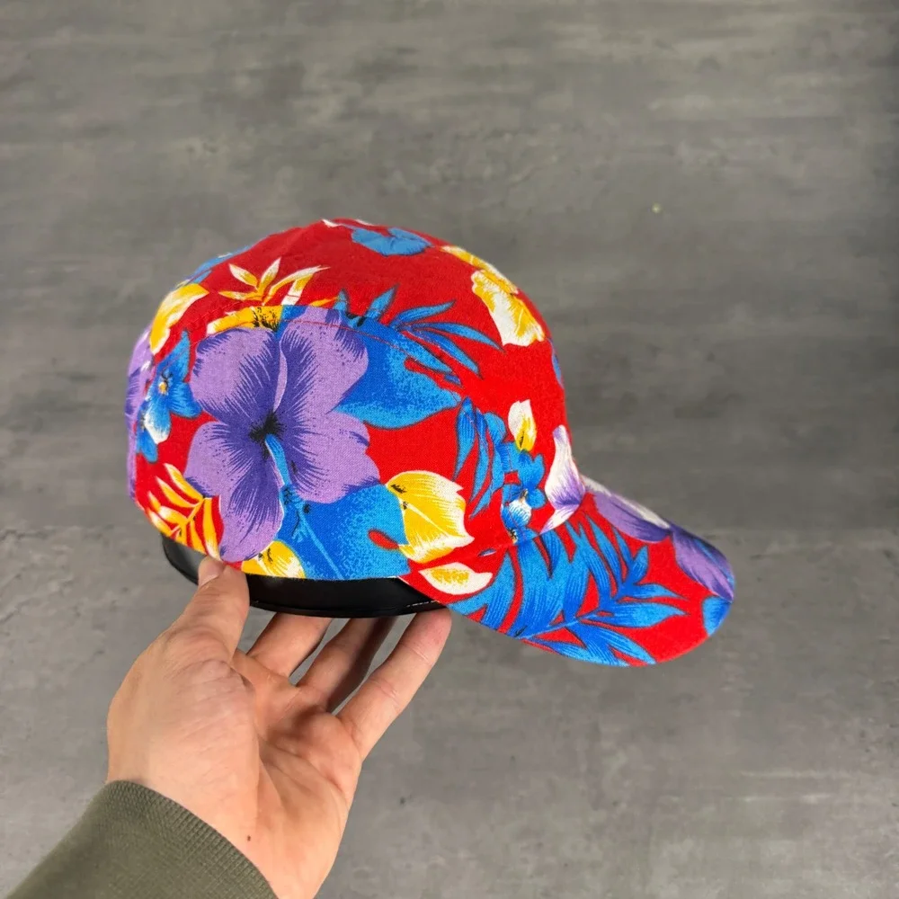 Vintage‎ Wendy's Snapback Hat Red Floral Tropical 5 Panel Promo Cap Fast Food